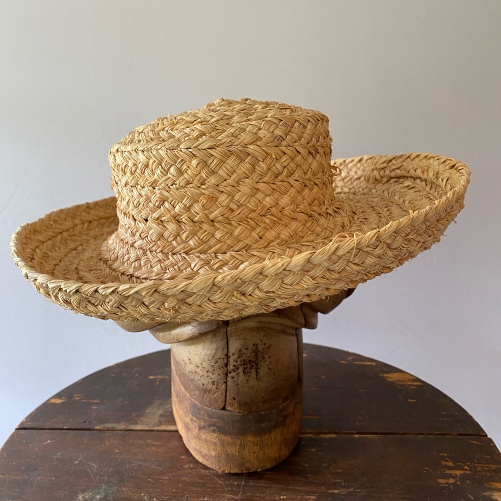 Helen Kaminski Raffia Hat. Excellent Condition.